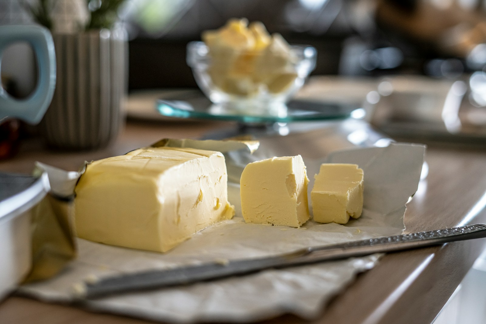 The dilemma of butter and margarine