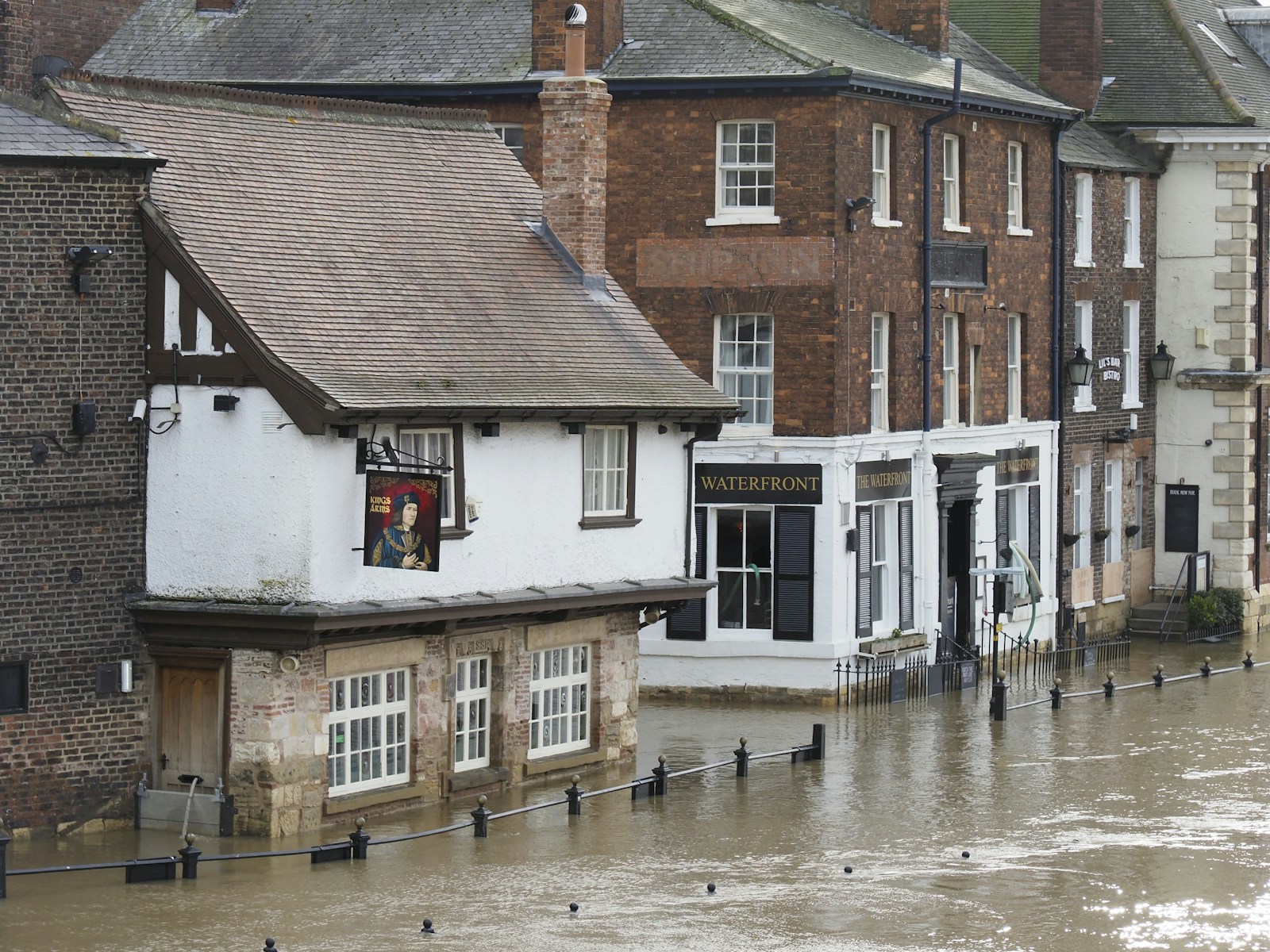 Why flooding hits Spain?