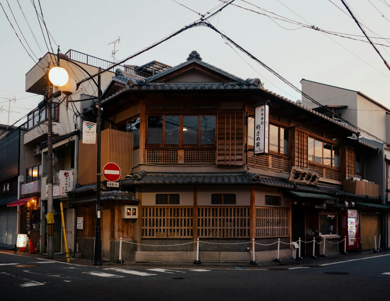 Relation between structural engineering, and housing rents in the Tokyo